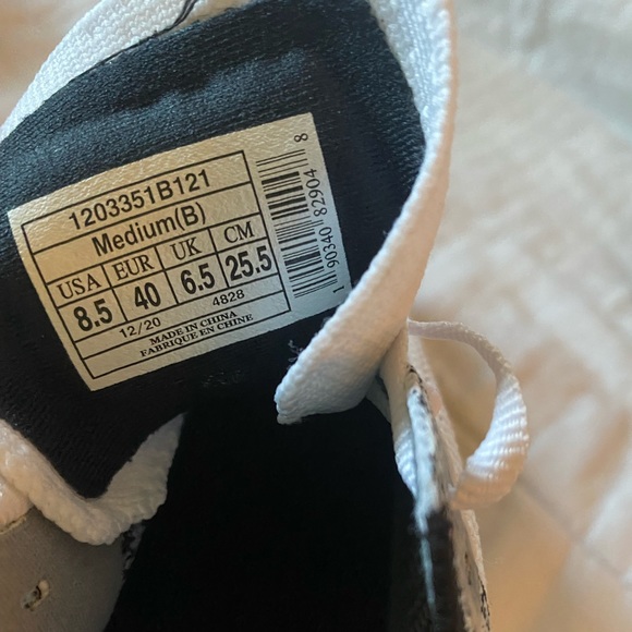 Brooks Levitate 4 Road Running Shoes - Picture 12 of 13